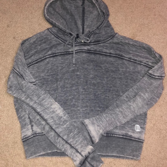 cropped athletic sweatshirt